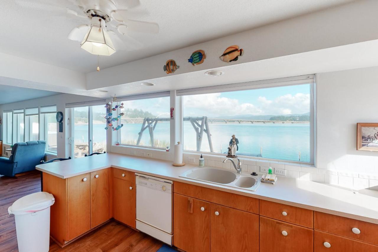 Villa Harbor House à Waldport Extérieur photo